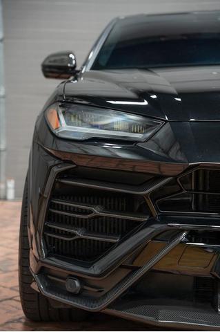 Photo of 2021 Black Lamborghini Urus
