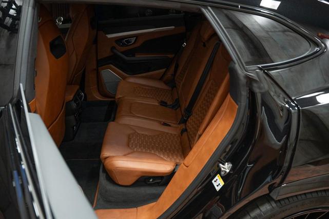 Photo of 2021 Black Lamborghini Urus
