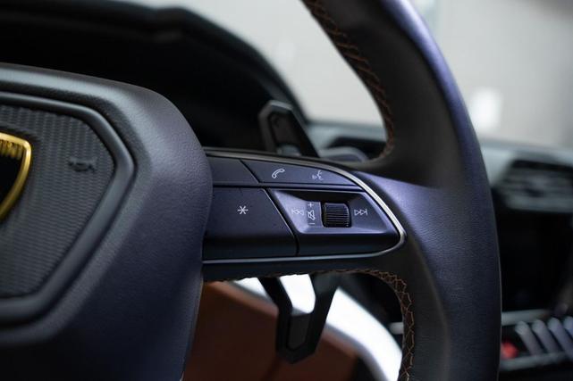 Photo of 2021 Black Lamborghini Urus