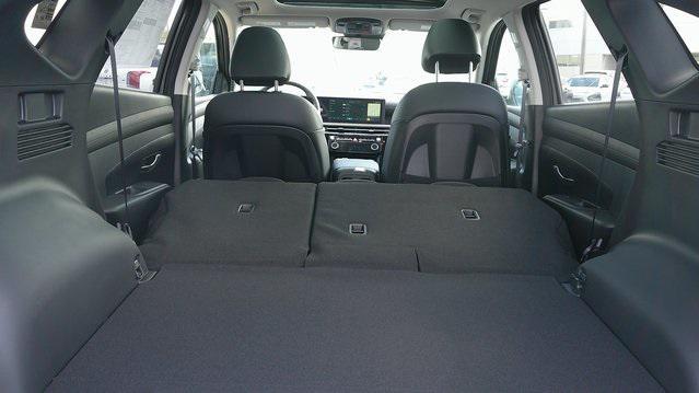 Photo of 2025 Amazon Gray Hyundai TUCSON Hybrid