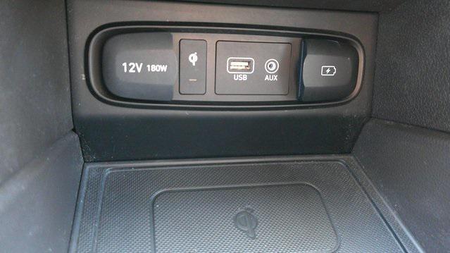 Photo of 2020 Quartz White Hyundai SANTA FE