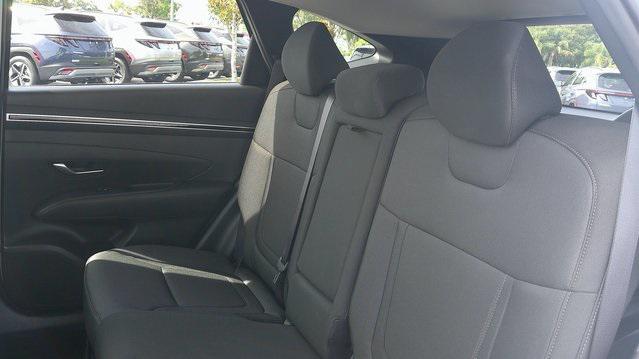 Photo of 2022 Quartz White Hyundai TUCSON