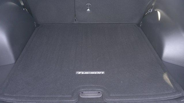 Photo of 2022 Quartz White Hyundai TUCSON