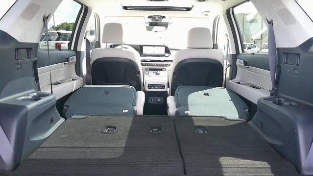 Photo of 2024 Hyper White Hyundai PALISADE