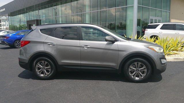 Photo of 2016 Mineral Gray Hyundai Santa Fe Sport
