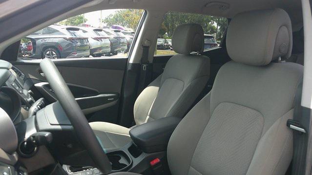 Photo of 2016 Mineral Gray Hyundai Santa Fe Sport