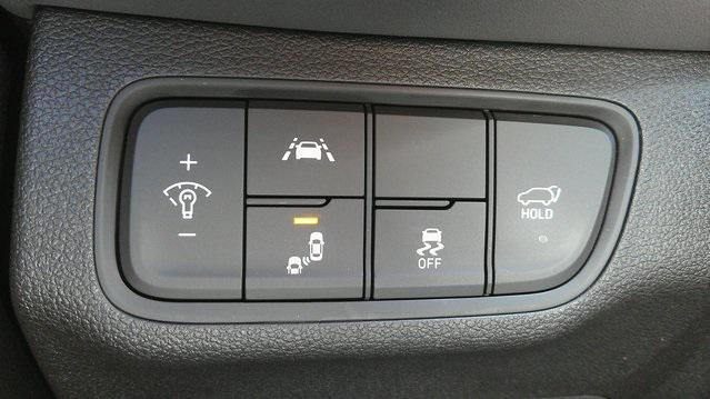 Photo of 2020 Quartz White Hyundai SANTA FE