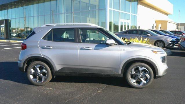 Photo of 2025 Shimmering Silver Hyundai VENUE
