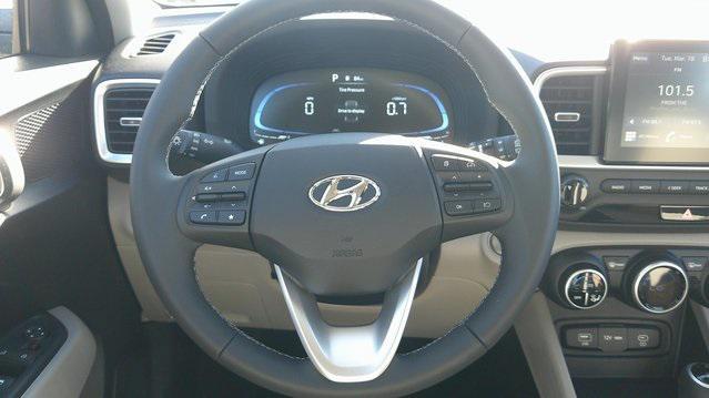Photo of 2025 Shimmering Silver Hyundai VENUE