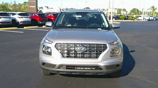 Photo of 2025 Shimmering Silver Hyundai VENUE
