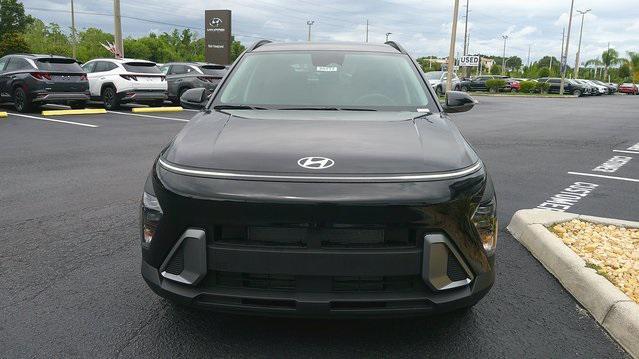 Photo of 2025 Abyss Black Pearl Hyundai KONA