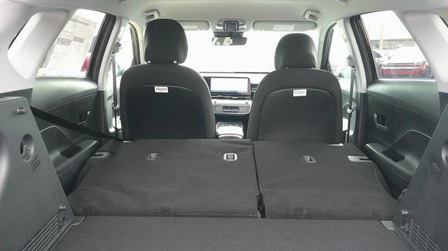 Photo of 2025 Abyss Black Pearl Hyundai KONA