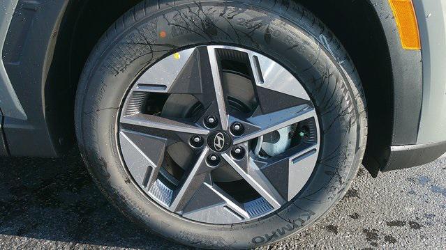 Photo of 2025 Hampton Gray Hyundai TUCSON