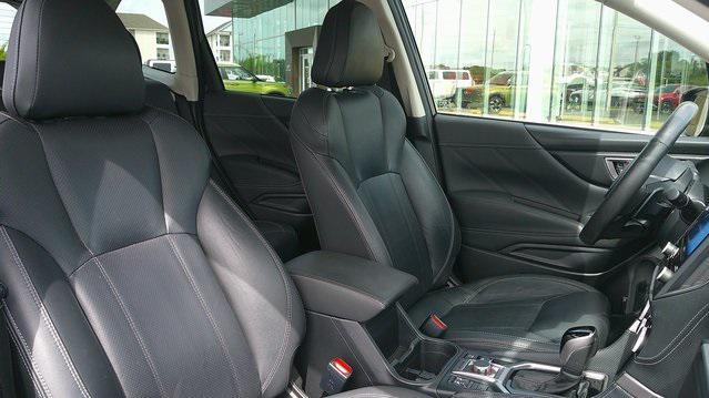 Photo of 2021 Crystal Black Silica Subaru Forester