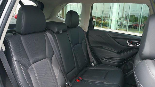 Photo of 2021 Crystal Black Silica Subaru Forester