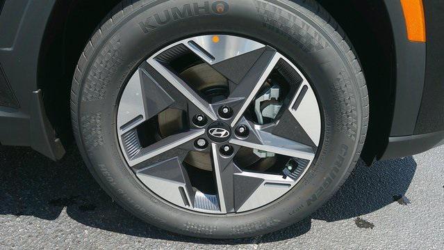 Photo of 2025 Phantom Black Hyundai TUCSON