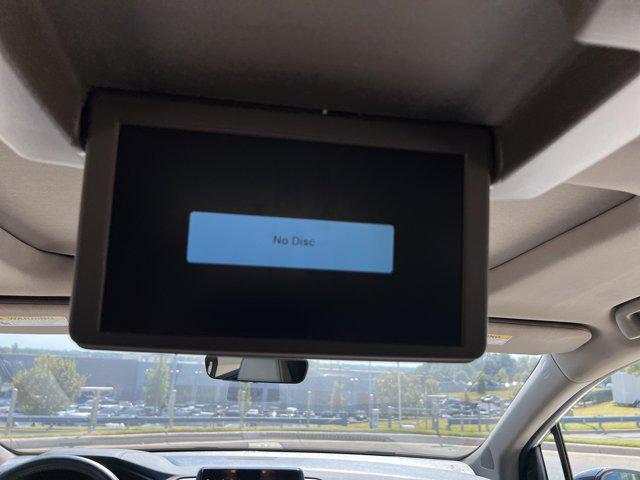 Photo of 2024 Platinum White Pearl Honda Odyssey