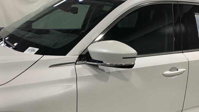Photo of 2026 Platinum White Pearl Acura MDX