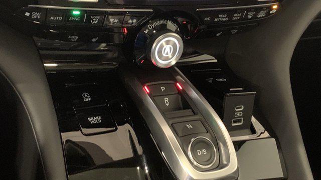 Photo of 2026 Platinum White Pearl Acura MDX