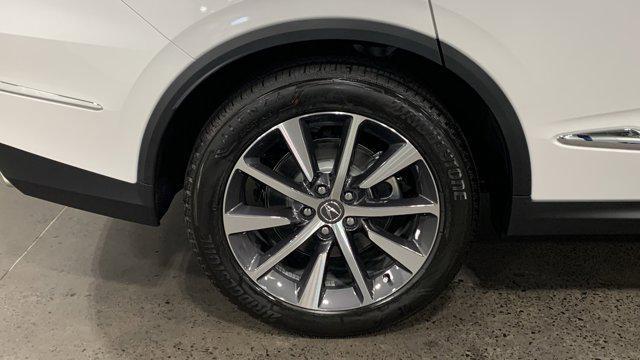Photo of 2026 Platinum White Pearl Acura MDX