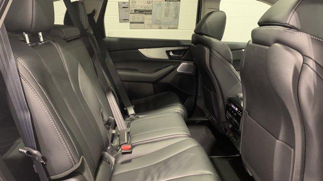 Photo of 2026 Platinum White Pearl Acura MDX