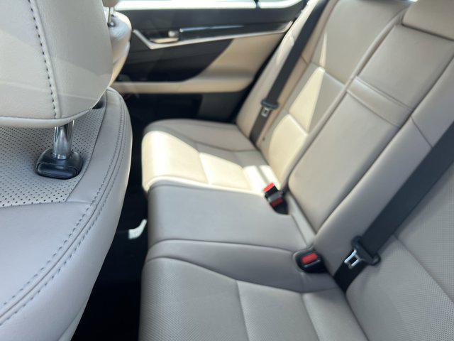 Photo of 2016 Obsidian Lexus GS 200t