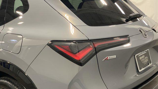 Photo of 2025 Urban Gray Pearl Acura ADX