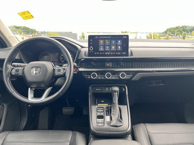 Photo of 2025 Urban Gray Pearl Honda CR-V