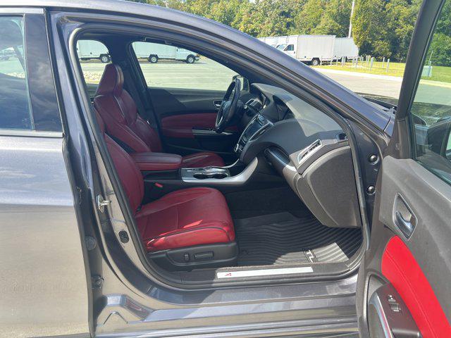 Photo of 2019 Modern Steel Metallic Acura TLX