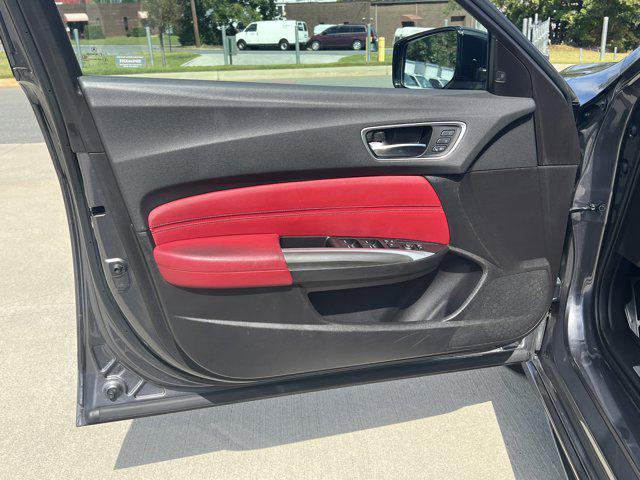 Photo of 2019 Modern Steel Metallic Acura TLX
