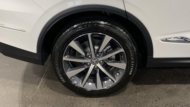 Photo of 2026 Platinum White Pearl Acura MDX
