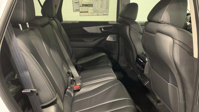 Photo of 2026 Platinum White Pearl Acura MDX