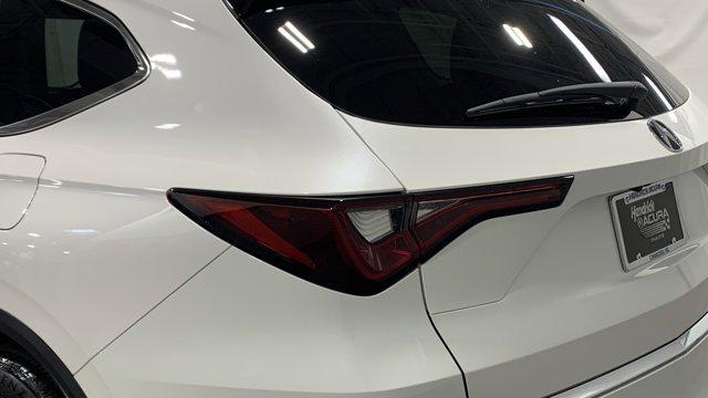 Photo of 2026 Platinum White Pearl Acura MDX