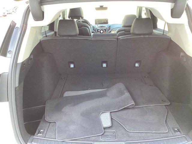 Photo of 2022 Platinum White Pearl Acura RDX
