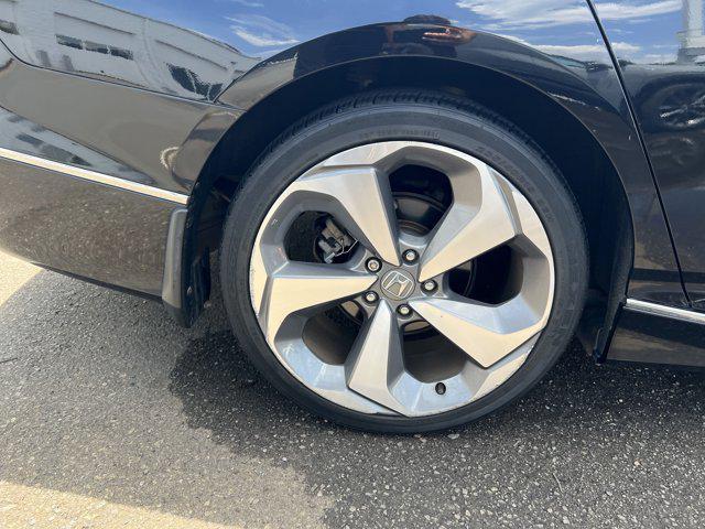 Photo of 2018 Crystal Black Pearl Honda Accord