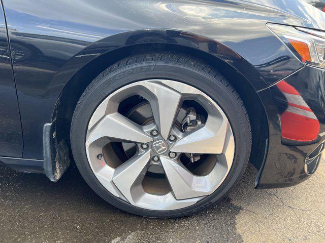 Photo of 2018 Crystal Black Pearl Honda Accord