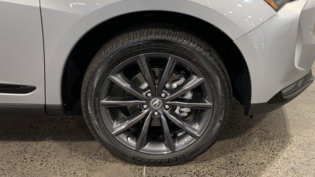 Photo of 2025 Solar Silver Metallic Acura RDX