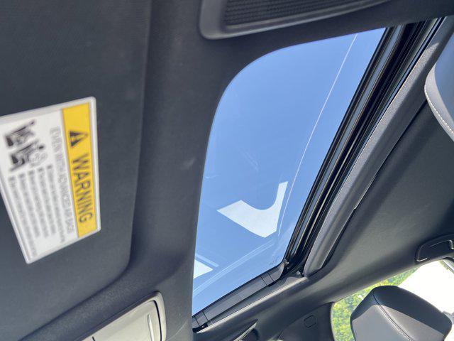 Photo of 2025 Platinum White Pearl Acura Integra