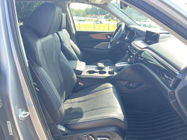 Photo of 2022 Lunar Silver Metallic Acura MDX