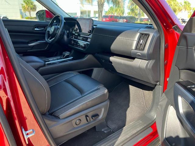 Photo of 2023 Scarlet Ember Nissan Pathfinder