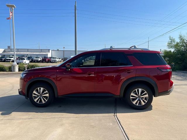 Photo of 2023 Scarlet Ember Nissan Pathfinder