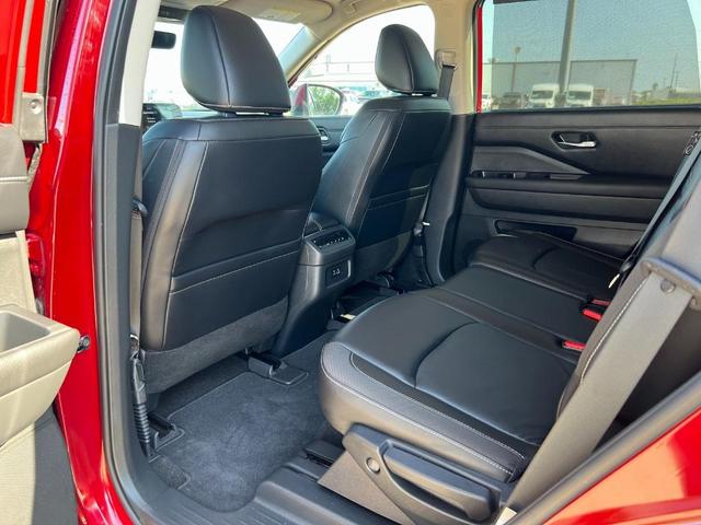 Photo of 2023 Scarlet Ember Nissan Pathfinder