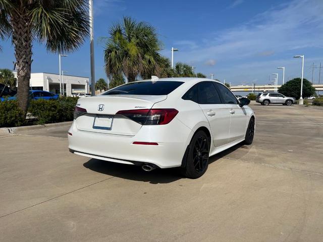Photo of 2024 White Honda Civic