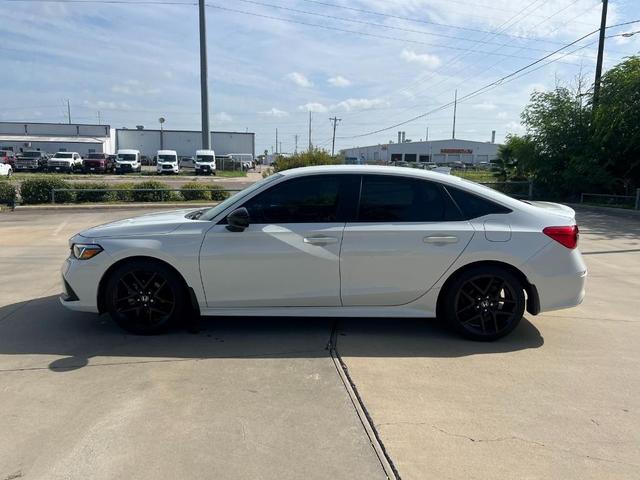 Photo of 2024 White Honda Civic