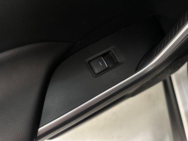 Photo of 2025 Ice Cap Toyota RAV4