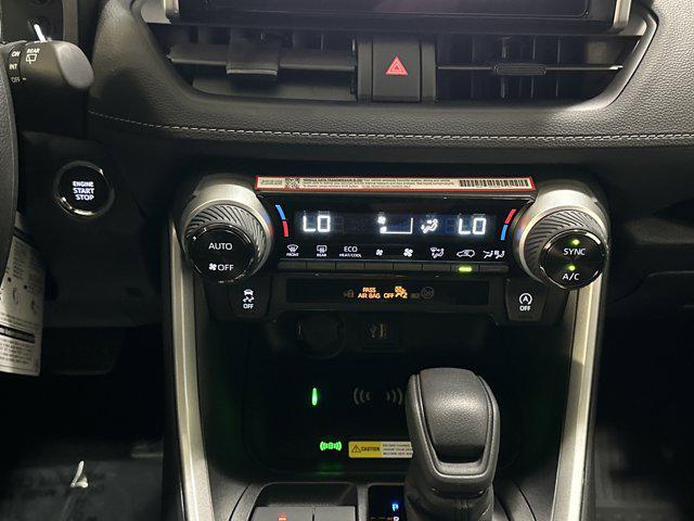 Photo of 2025 Ice Cap Toyota RAV4