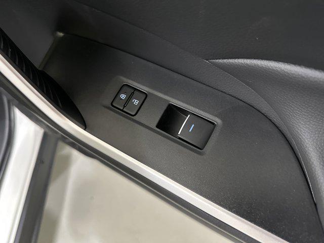 Photo of 2025 Ice Cap Toyota RAV4