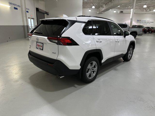 Photo of 2025 Ice Cap Toyota RAV4
