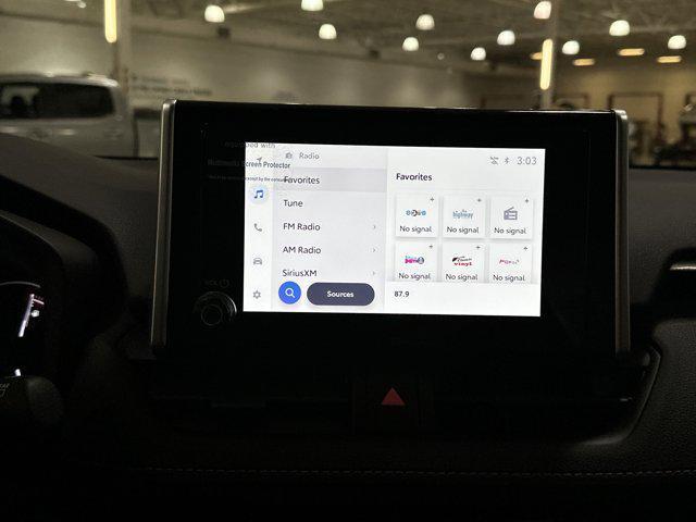Photo of 2025 Ice Cap Toyota RAV4