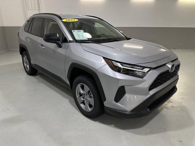 Photo of 2025 Silver Sky Toyota RAV4 Hybrid